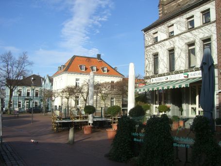 Waldniel : Marktplatz